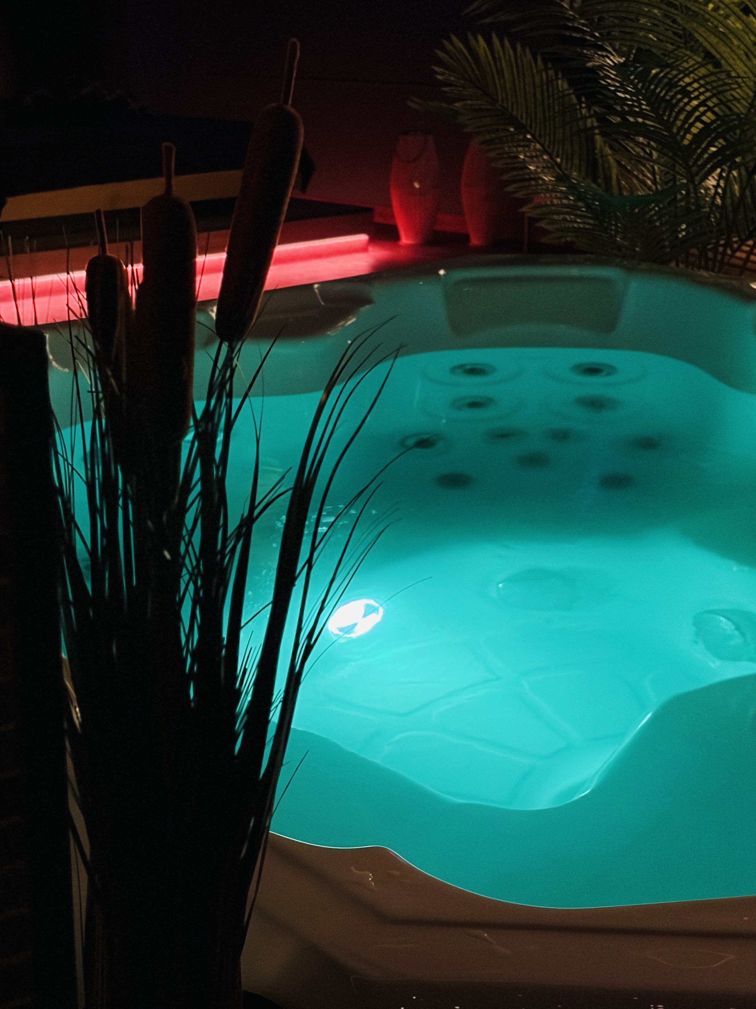 Jacuzzi – A luxurious bath for the body and senses